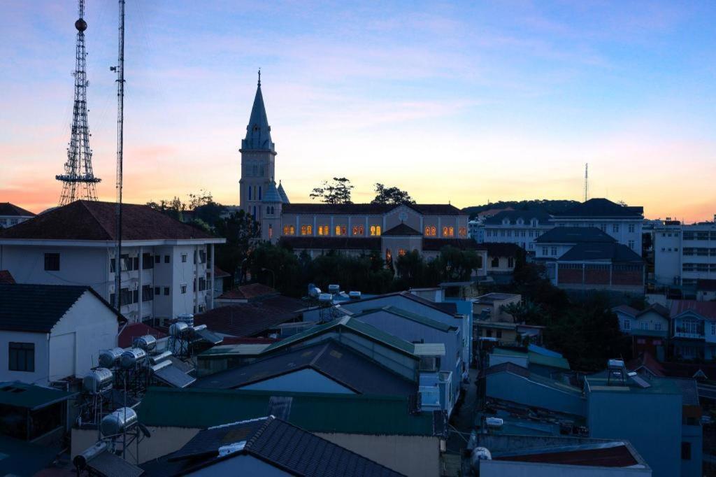 Yukkuri Boutique Hotel Dalat ภายนอก รูปภาพ